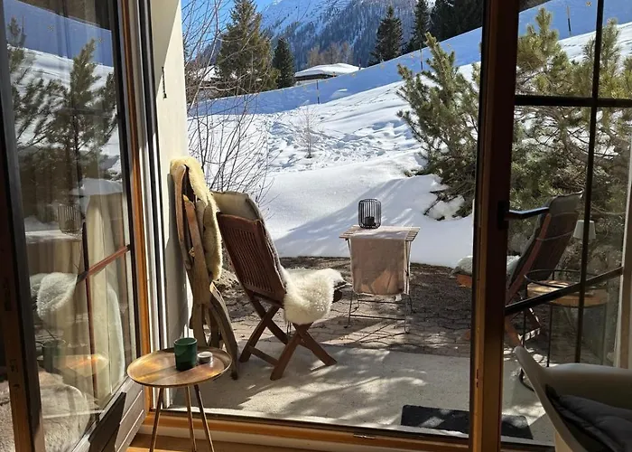 - Ausstattung - Lage * Davos